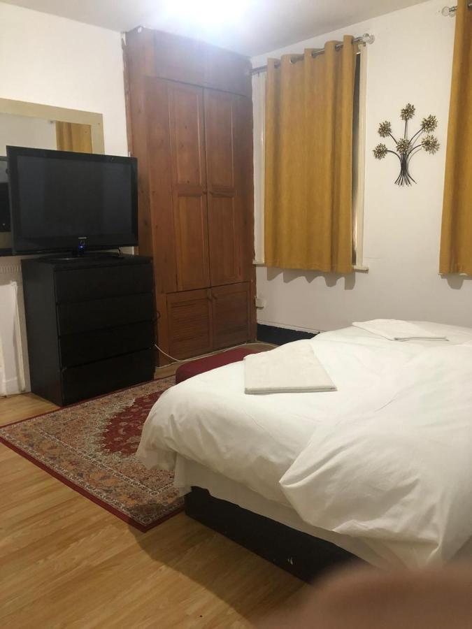 فندق لندنفي  Oyo 94 Bricklane Studio Flats المظهر الخارجي الصورة